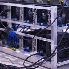 Bitcoin Struggles Below Resistance While Fibonacci Support Comes Into Focus